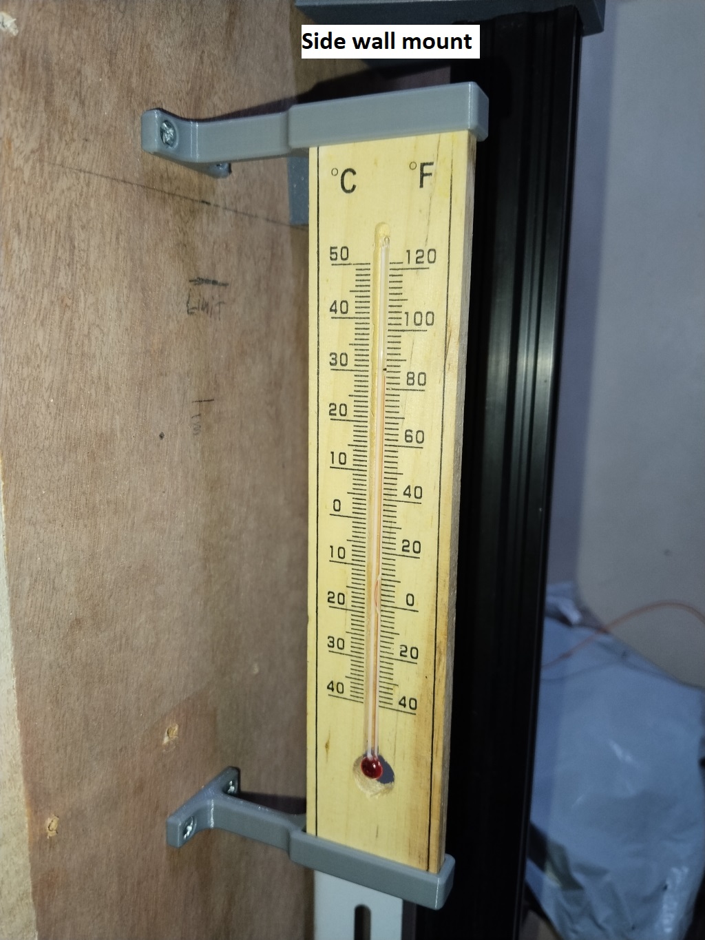 No.1 wall-mounted thermometer with degrees Celsius indoor and outdoor ...