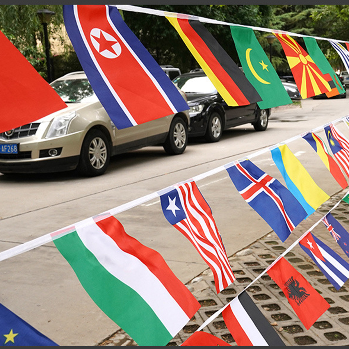 100 Country Flags 30m World Flags String Bunting Banners for Party Bars ...