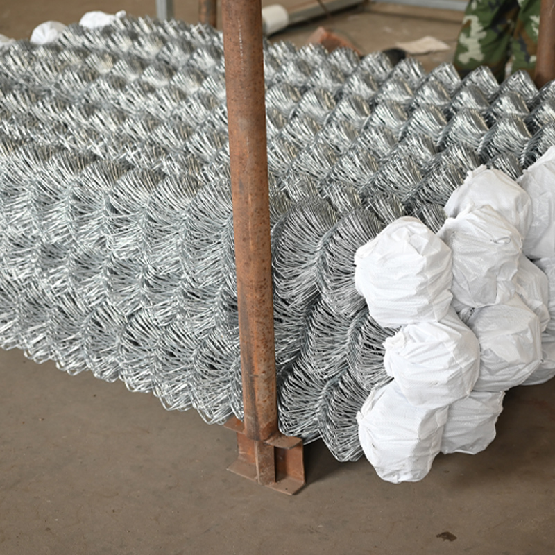 (Per roll)12ft x 3ft/4ft/5ft Galvanized Cyclone Wire Fence Garden Fence ...