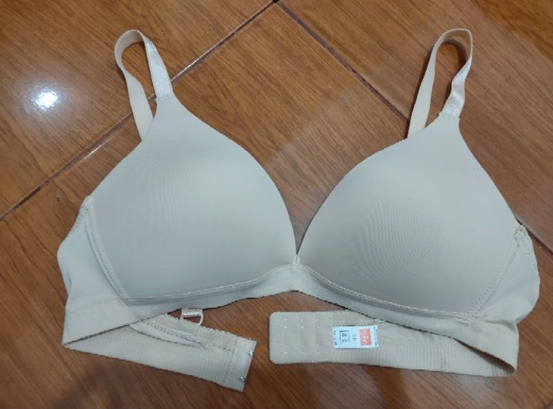 Triumph_bra nonwire thin pad onhand sizes 36,38,40,42 capB | Shopee ...