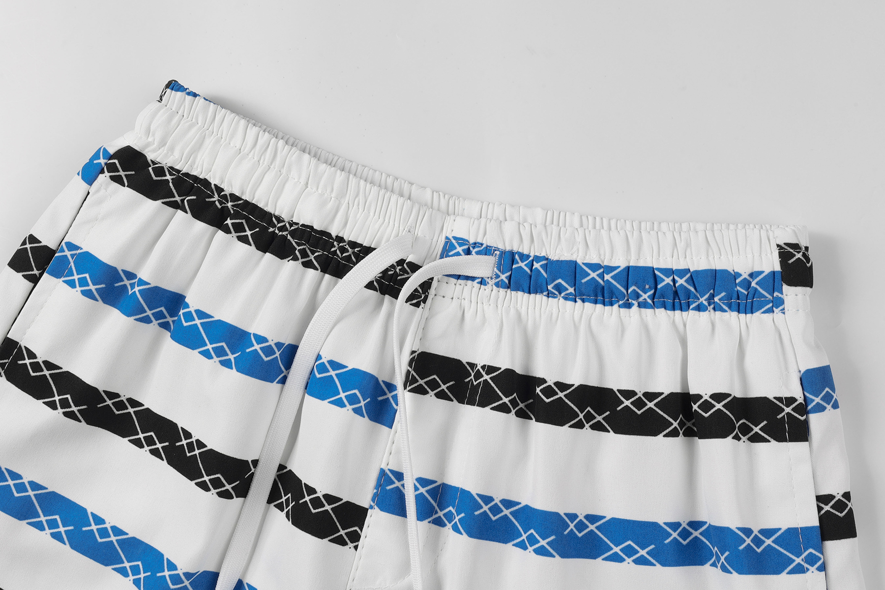 Unisex above-the-knee shorts sa makapal na tela | Shopee Philippines