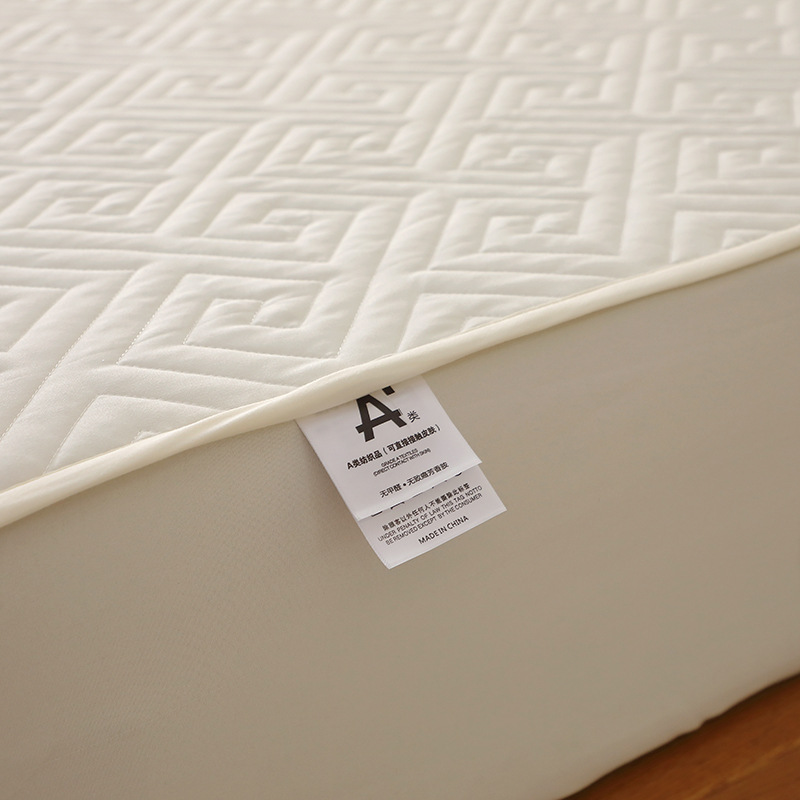 Mattress Protector with Waterproof Feature Thick Cotton Padding and ...