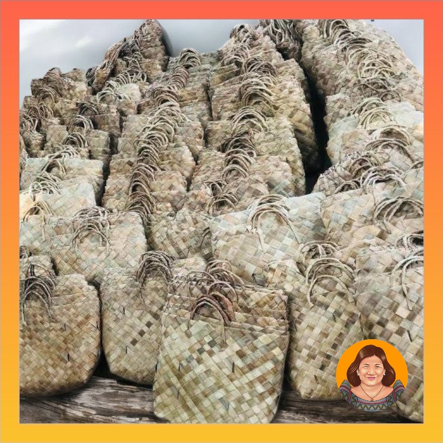 TIYA NATY Handwoven Karagumoy Bayong – Manok Basket Carrier Bayong sa ...