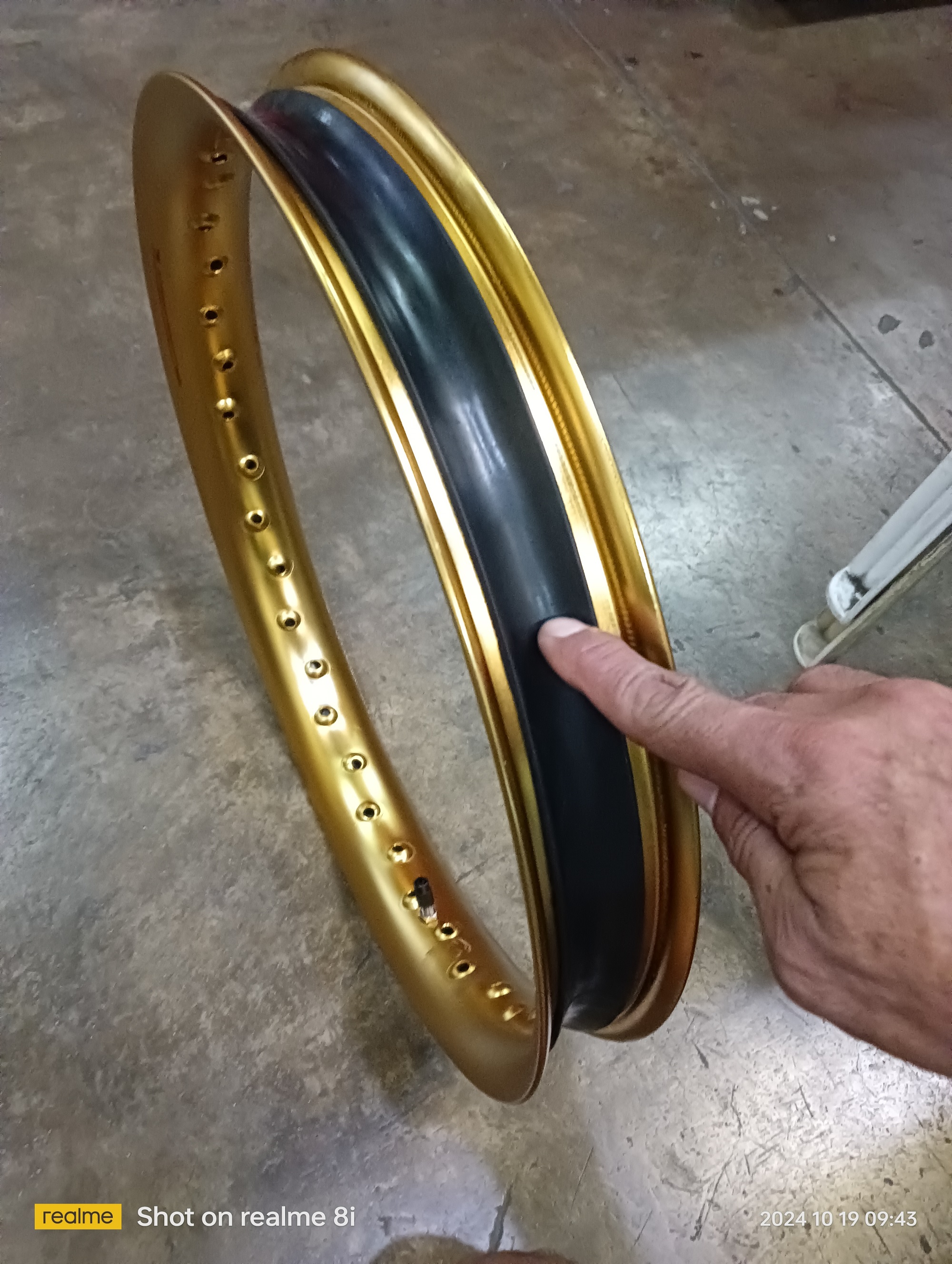 Rims Conversion Kit to Tubeless Tire, Airlock Tubeless conversion for ...