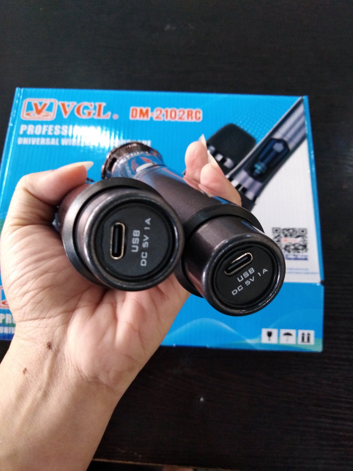 VGL 2N1 WIRELESS RECHARGEABLE MICROPHONE ( DM 2102RC ) | Shopee Philippines