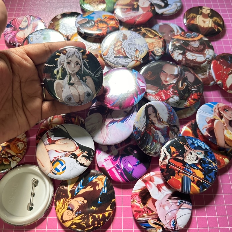 ONE PIECE Button Pins Collectibles Souvenirs Gifts Giveaways | Shopee ...