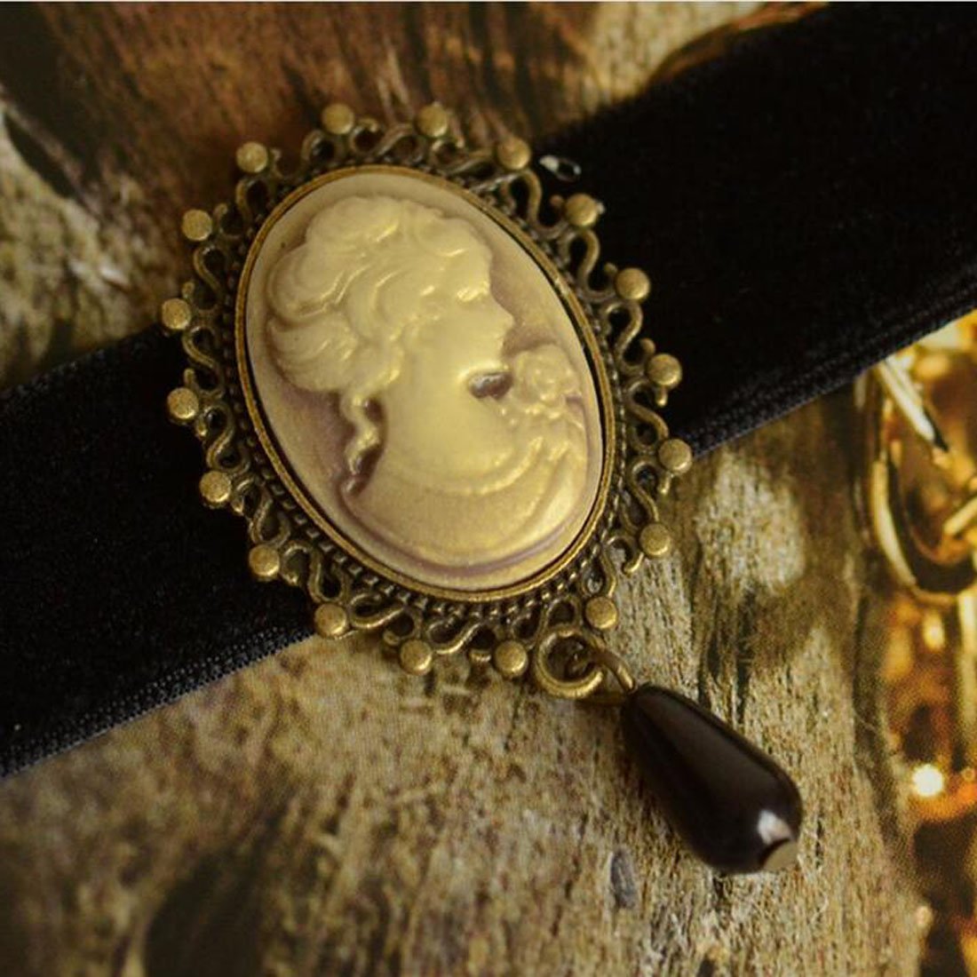 Elegant Choker Victorian Black Velvet Lace Cameo Choker Gothic Lady ...