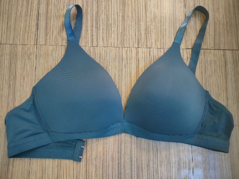 Triumph_bra nonwire thin pad onhand sizes 36,38,40,42 capB | Shopee ...