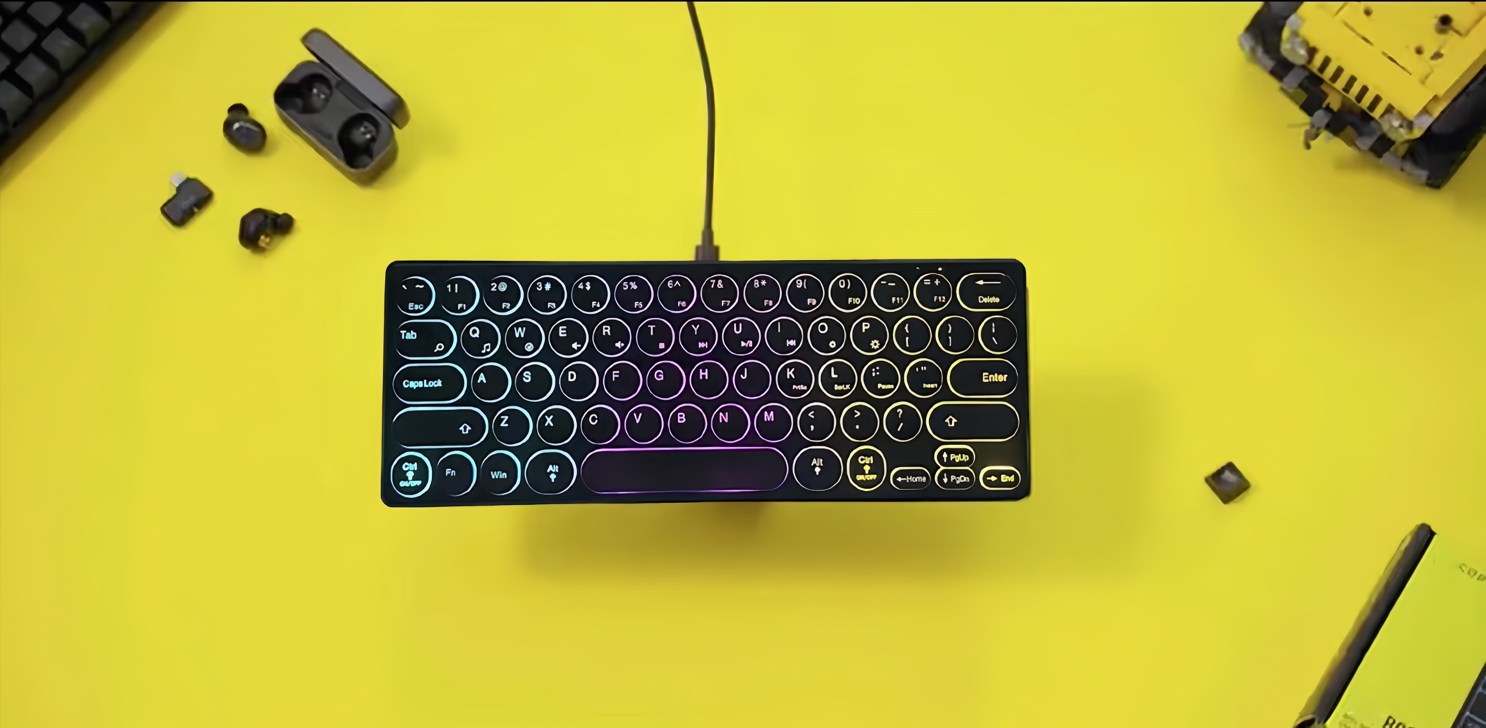 Zeus x Inphic 922 RGB Gaming Keyboard 64 Keys Keypad / Keyboard Multi ...