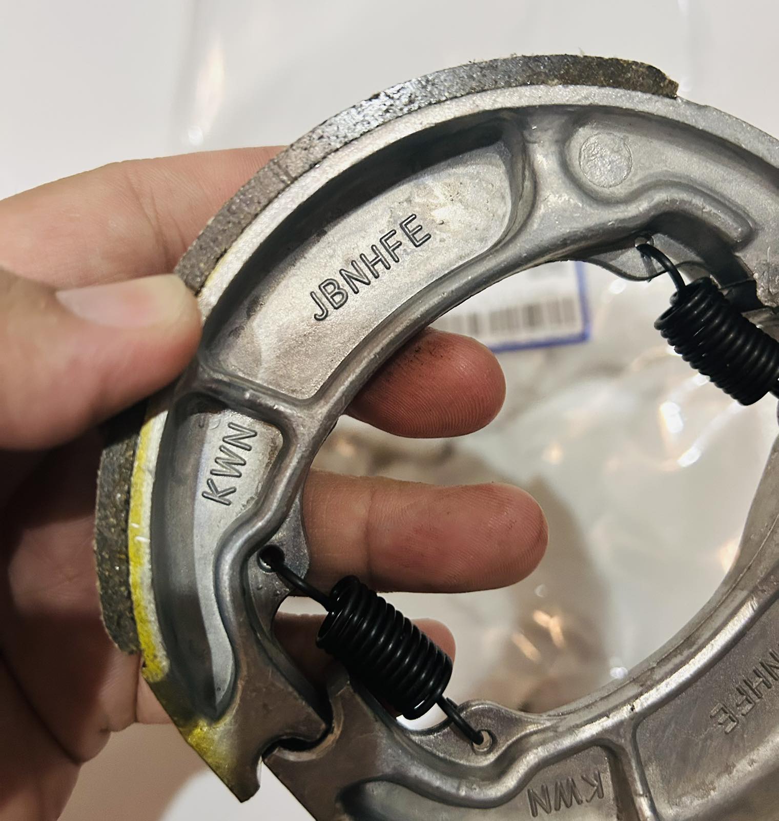 LJME BRAKE SHOE FOR HONDA CLICK V1 V2 V3 / BEAT FI / BEAT / PCX / ADV ...