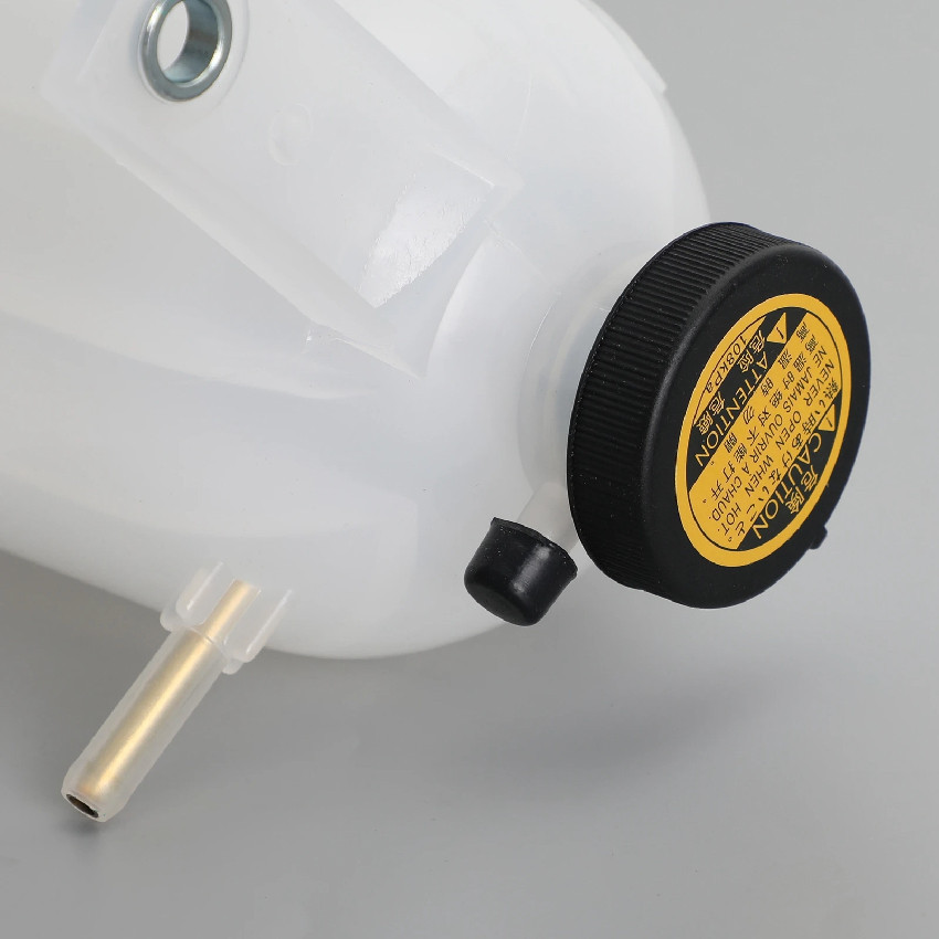 Toyota Hilux/Innova/ Fortuner 2005-2018 Coolant Tank Reservoir Tank ...