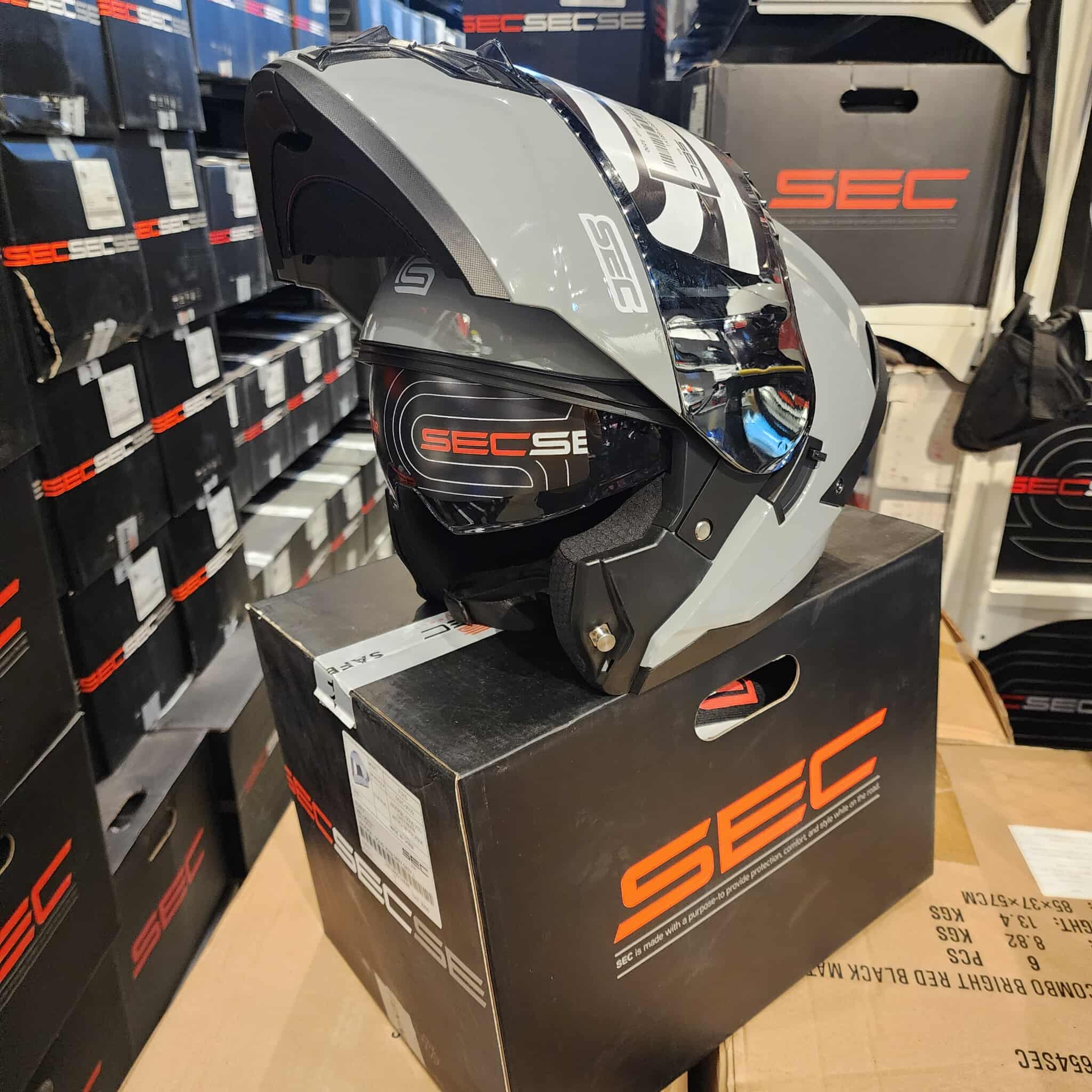 SEC Universe Modular Helmet with Free Clear Lens | Shopee Philippines