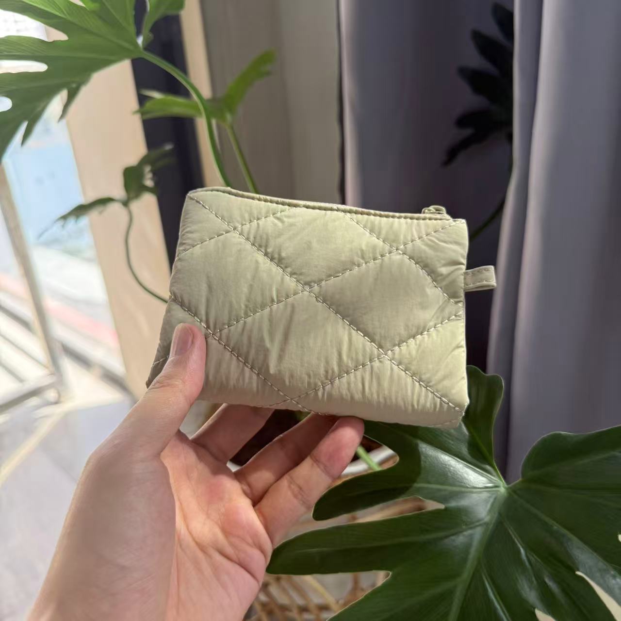 247CLUB Cash&Coin&Card Holder Puffer Wallet With Magnetic Lock Quilted ...