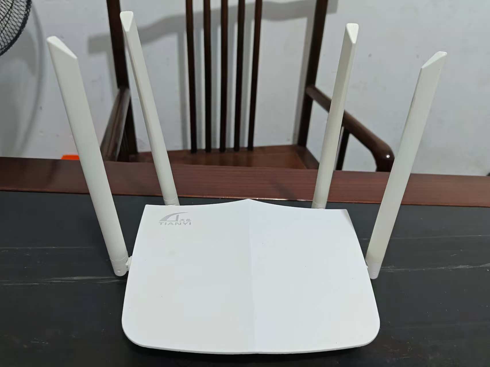 Used TY-300 2.4Ghz/5Ghz dual-band wireless speed, 1500Mbps Speed, 4 LAN ...
