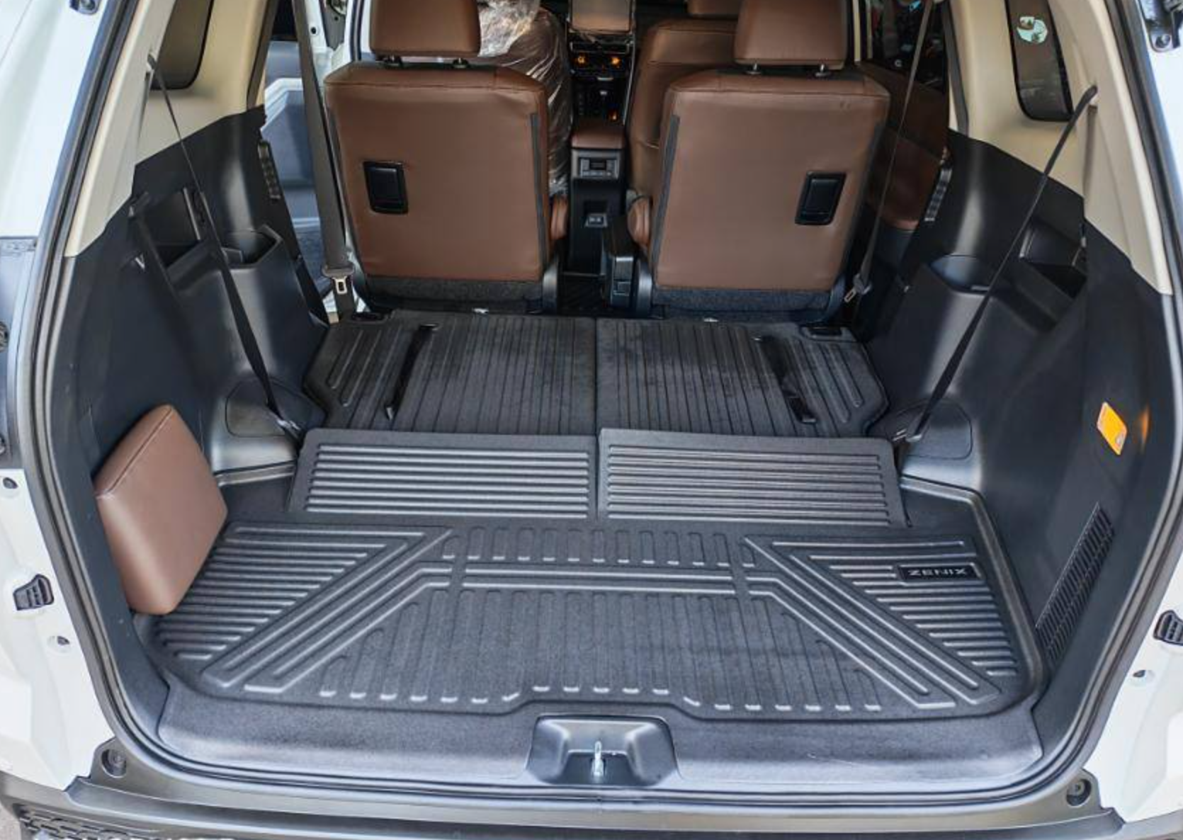 TOYOTA INNOVA ZENIX 2023 - 2026 OEM TRUNK TRAY WITH & WITHOUT EXTENSION ...