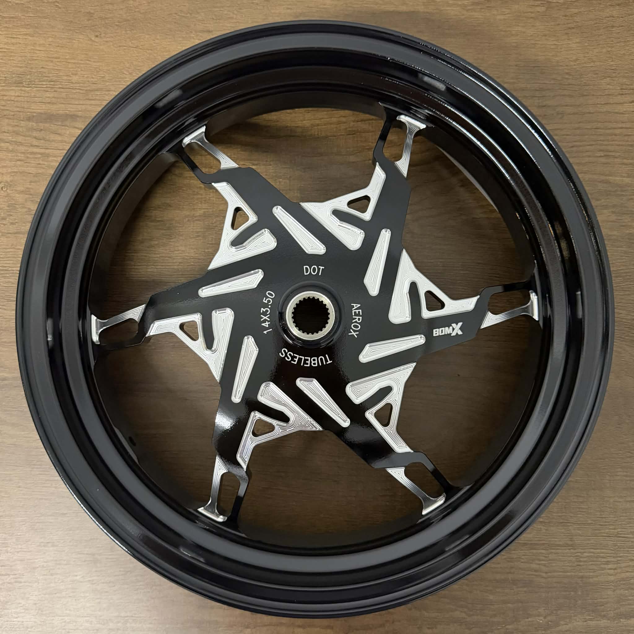 BOM RANGSIT BomX CNC MAGS RAZOR HEXA 6 SPOKES FOR AEROX V1 AND AEROX V2 ...