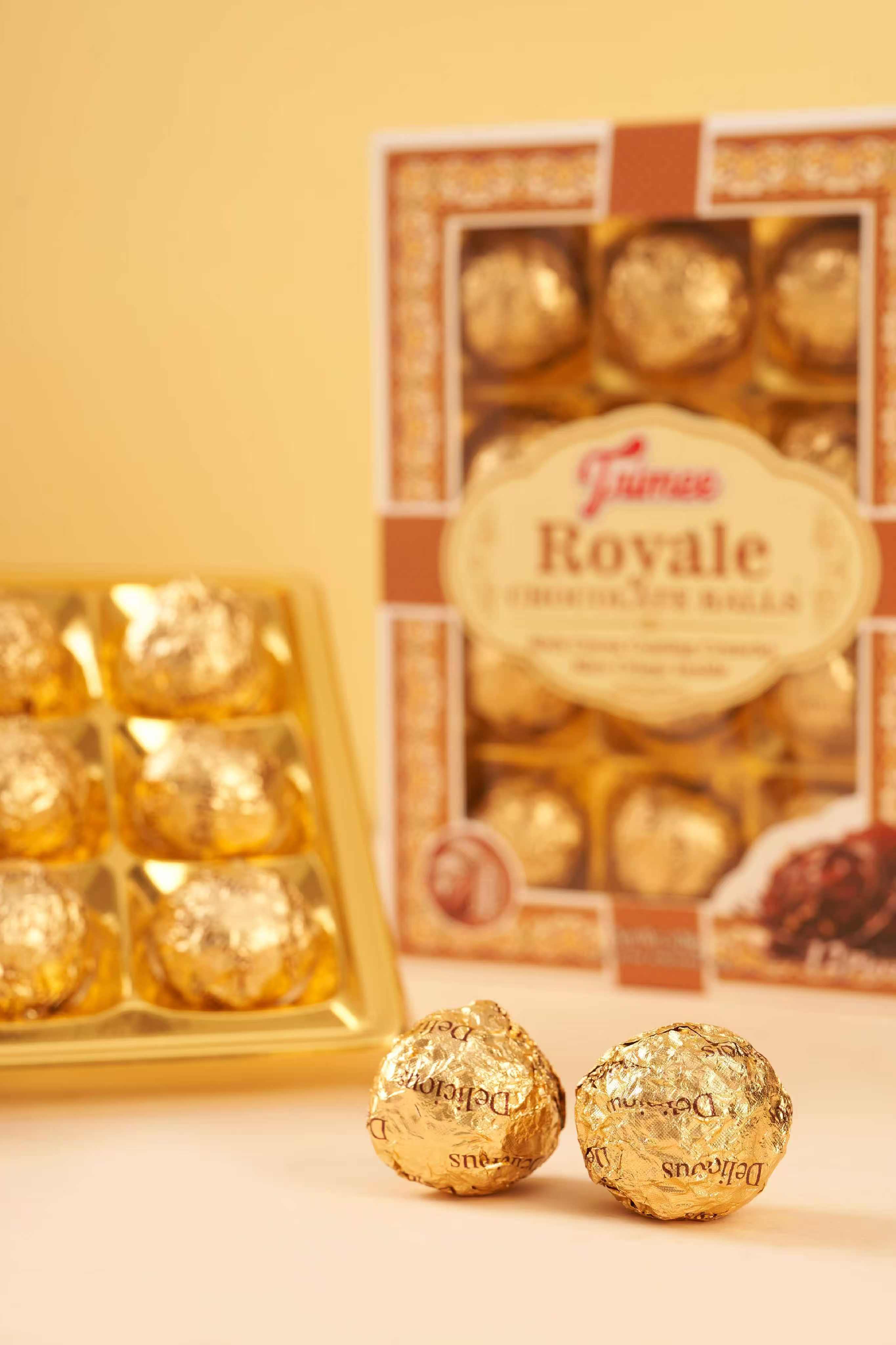 BUY 1 TAKE 1 TRIMEE COD Royale Chocolate Balls 12PCS Crispy Rice ...