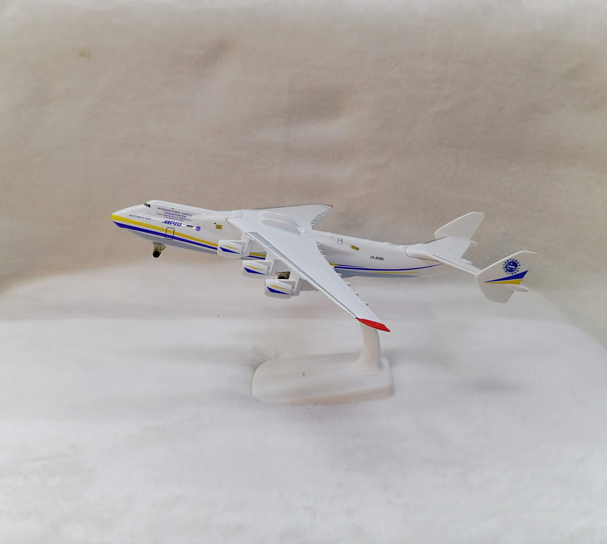 Antonov AN-225 Mriya Premium Diecast Airplane Model w/ Landing Gear ...