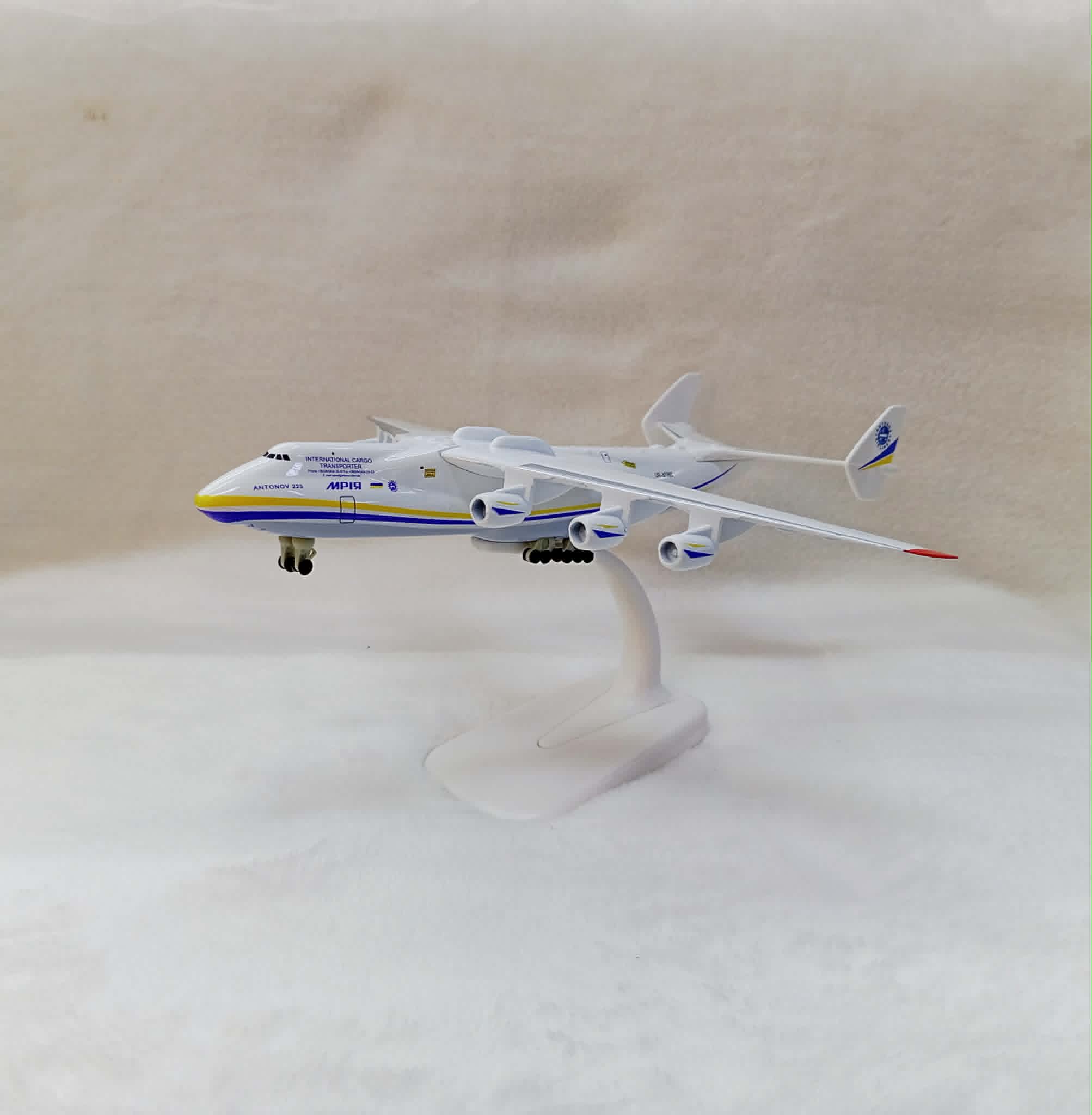 Antonov AN-225 Mriya Premium Diecast Airplane Model w/ Landing Gear ...
