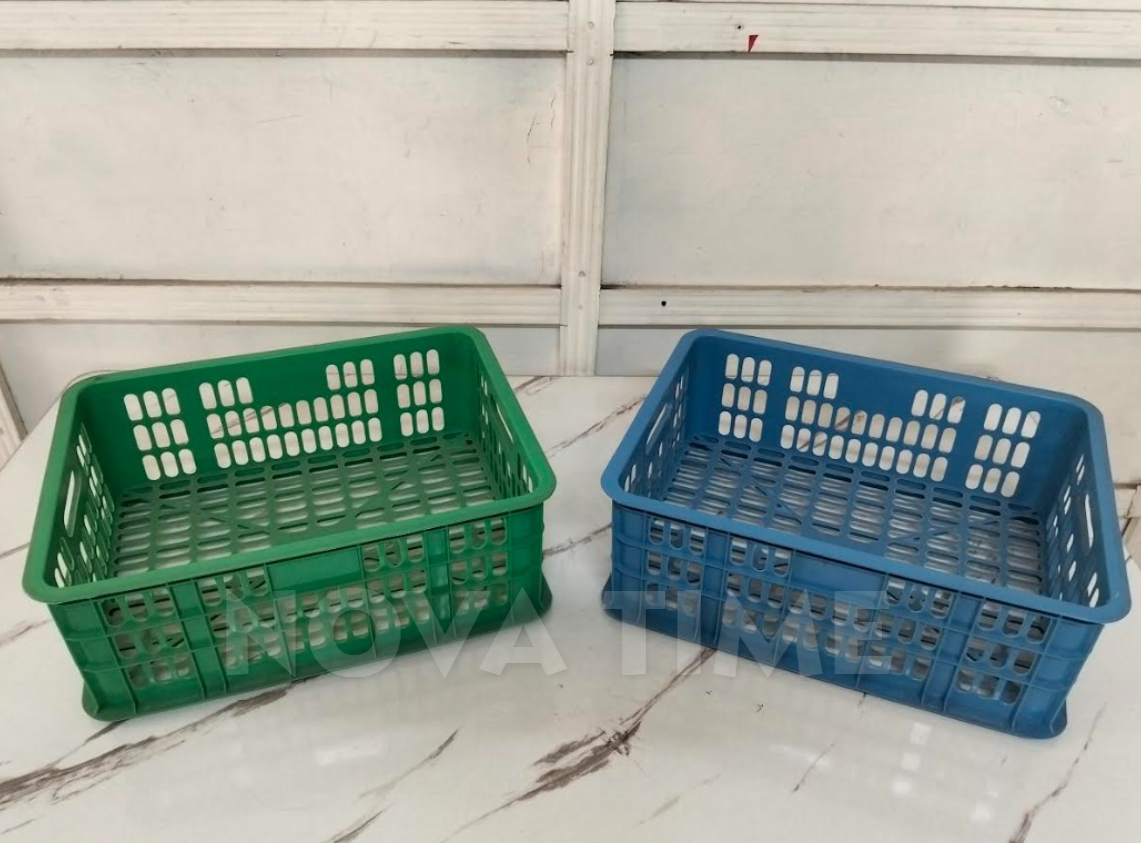 STACKABLE SMALL PLASTIC CRATES FOR FOOD STORAGE #553 COLORED CRATES ...