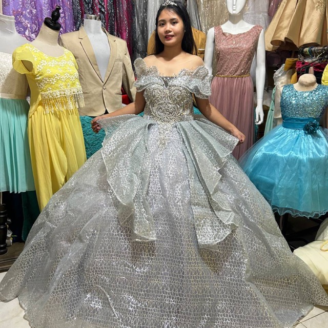 Unicorn gown for store debut