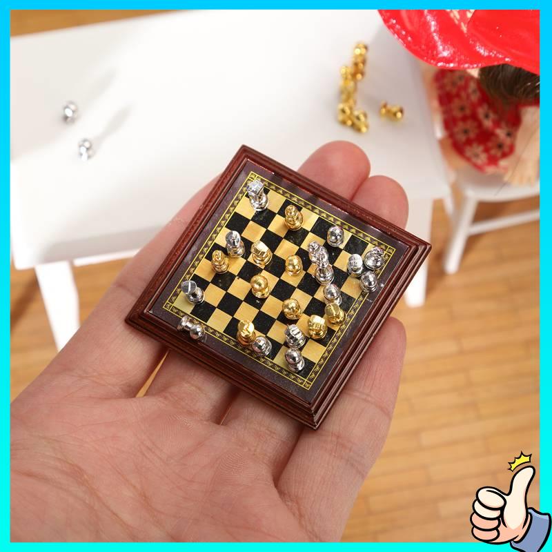 WORLDS SMALLEST CHESS GAME - THE TOY STORE