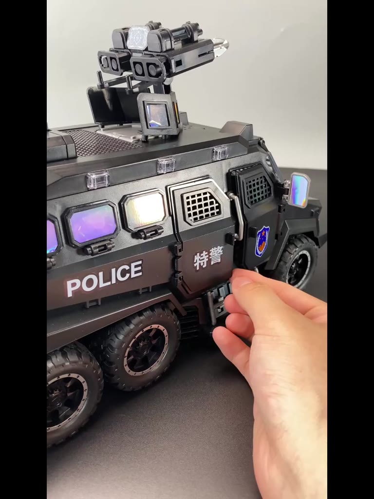 Oversized Saber-tooth Armored Vehicle Toy Children Play House SWAT Car ...