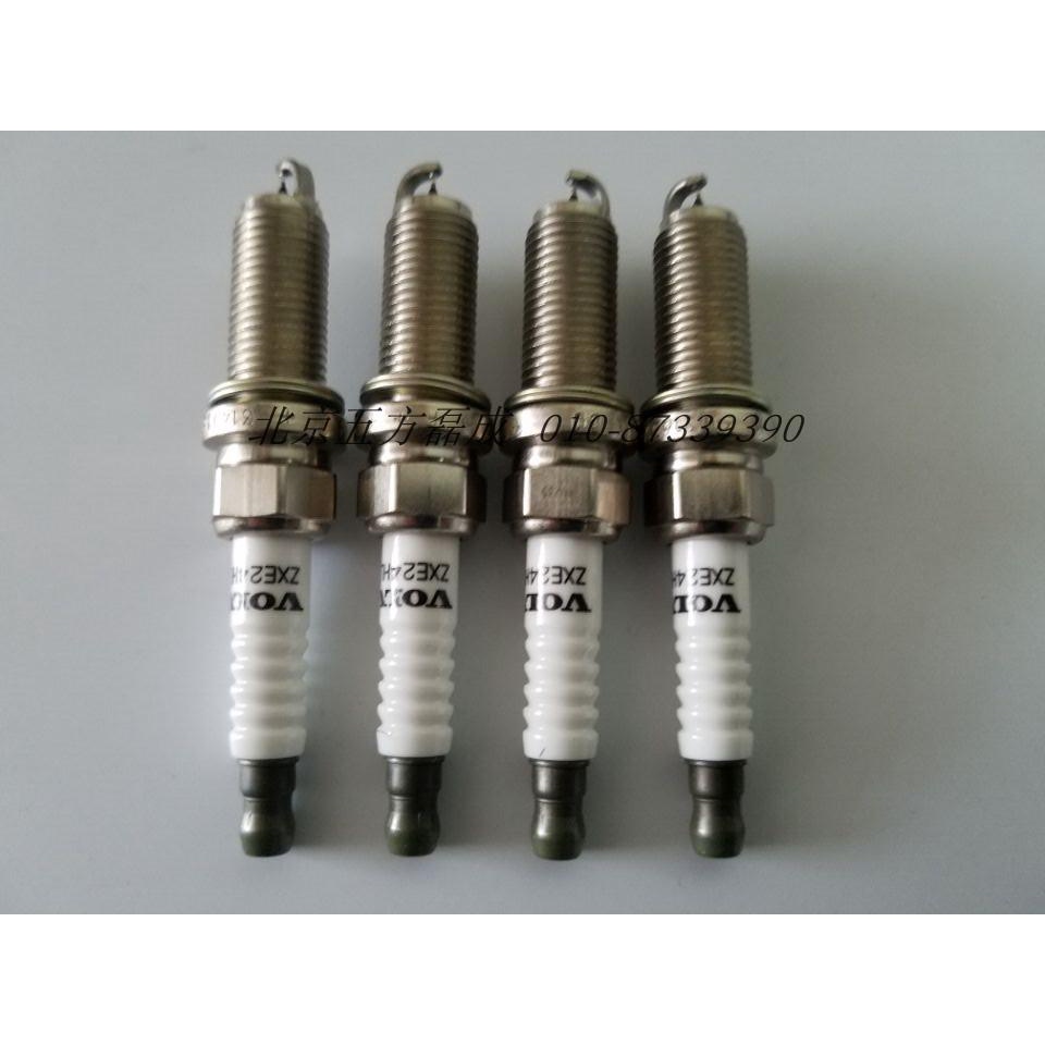 4pcs/lot Original Common Resistance Platinum Spark Plugs for Volvo S60