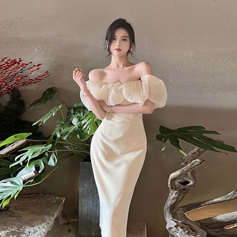 thumbnail image 2 of READY STOCK Woman Gorgeous Long Sleeve Off Shoulder Slim Fit Sister 2 of 11