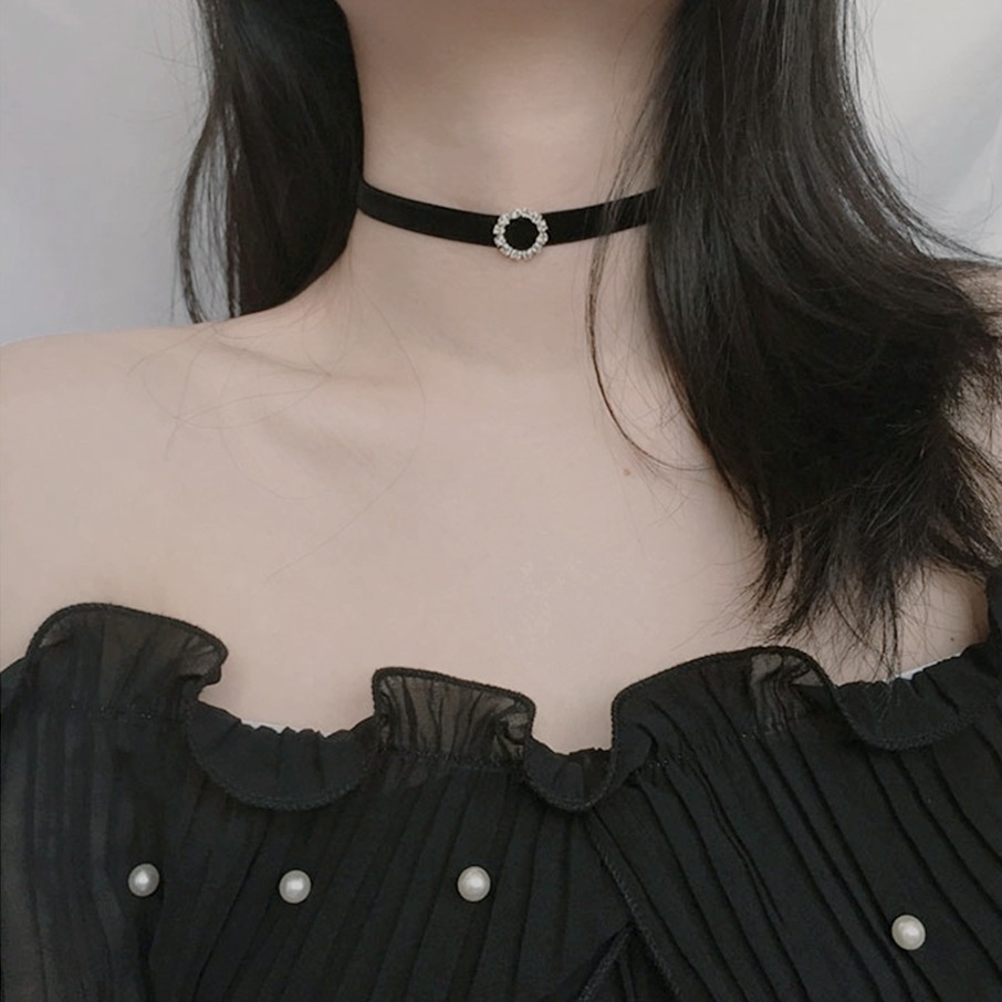 Rhinestone black velvet women's collar simple elegant chocker short ...