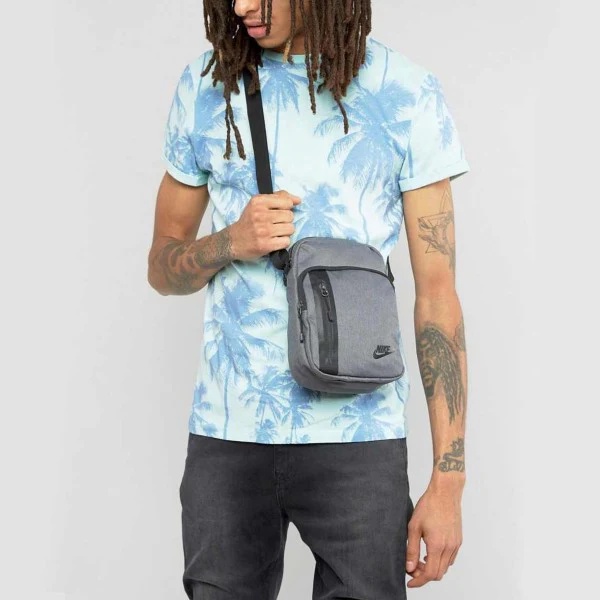 Nike Tech CrossBody Bag (4L) Unisex Shopee Philippines