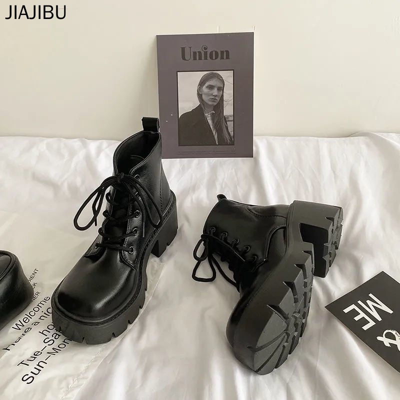 Heeled hiking boots fashion sales