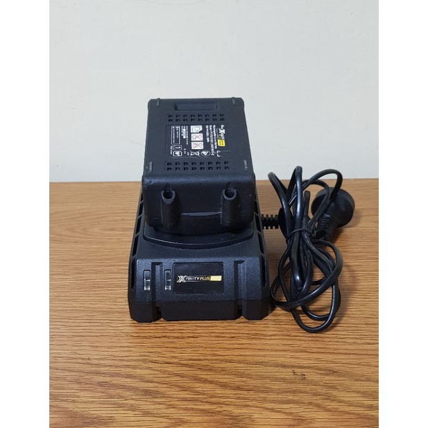 Workzone 20v best sale battery charger