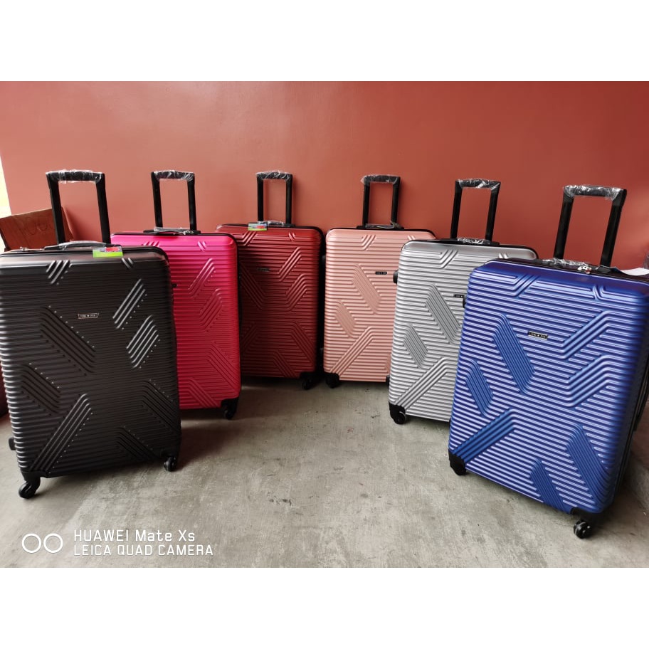 Hard cover carry on luggage online