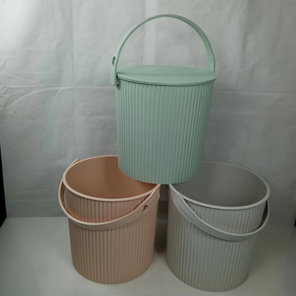 Rattan Design/Storage Bucket With Round Cover and Handle | Shopee ...