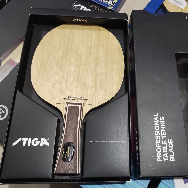 STIGA 国チーム INFINITY ホロシール 暖まる