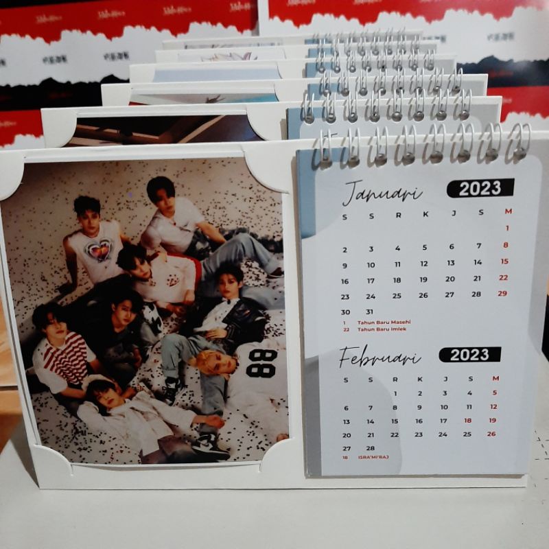 Sitting Calendar 2025 BTS, EXO, NCT, The Boyz,, Stray kids, Treasure