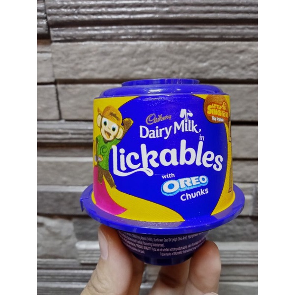 Cadbury Dairy milk lickables w/oreo chunks Shopee Philippines