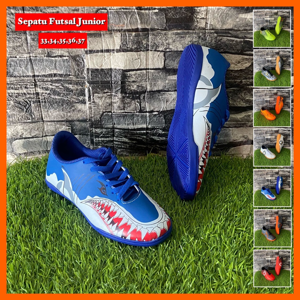 Jd sports 2024 futsal shoes