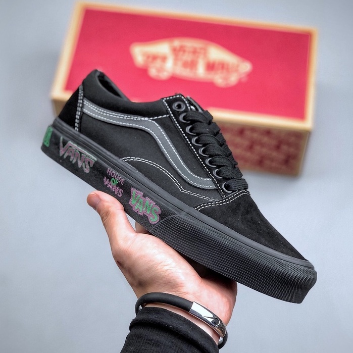 Original Authentic Black Vans Old Skool Classic Low Cut personality graffiti wind board Sports Fashion shoes For Men And Women 1886