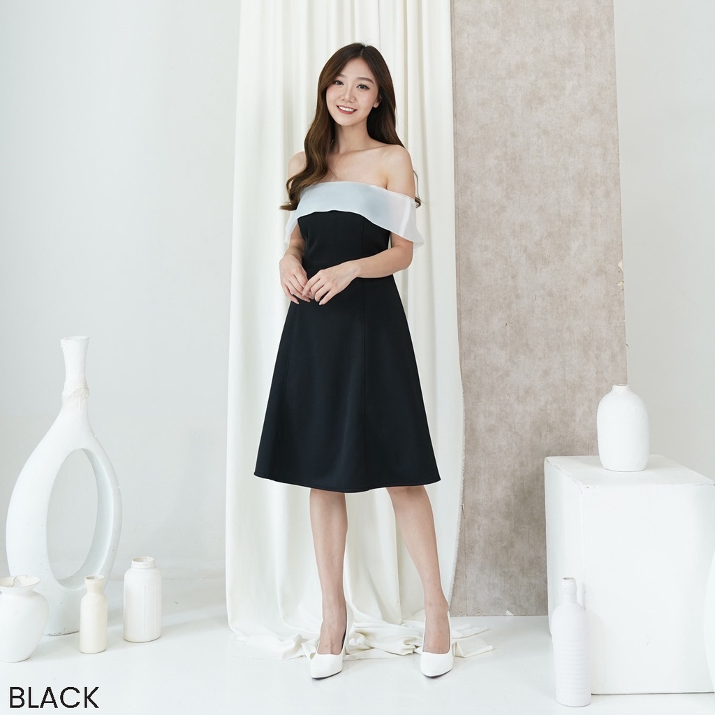 sachin and babi light blue dress It hits me like an earthquake  BLACKPINK's Jisoo returns for her third  TOMMY HILFIGER campaign and showcases the new Tailored Prep Classics line,  featuring elegant blazers, premium denim and sophisticated dresses