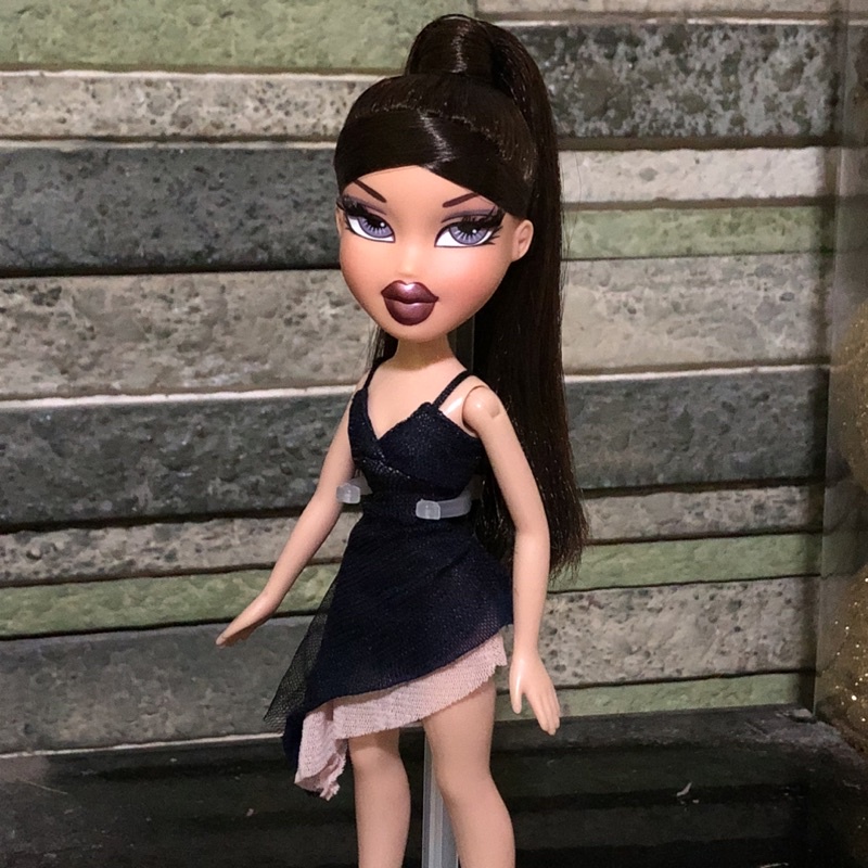 Bratz Girlz Nite Out Dana Doll | Shopee Philippines