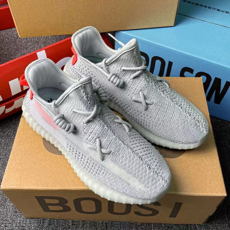 【Supplier】''Tail Light'' Yeezy Boost 350 v2 Sport Shoes Men Sneakers ...