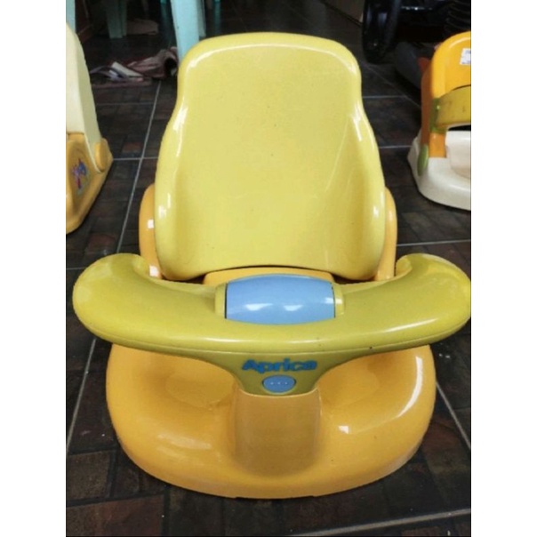 Aprica baby 2024 bath chair