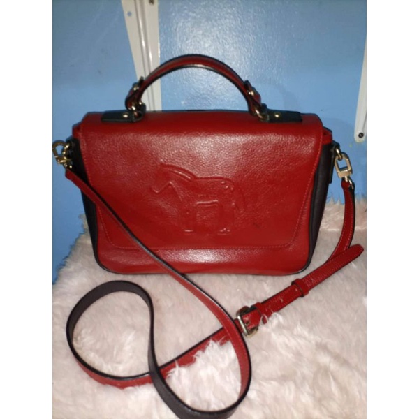 This handbag is selling,if you like it,pls contact us