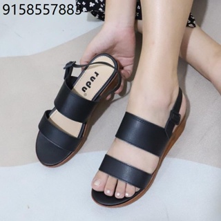 CLN Sandals, Women's Fashion, Footwear, Flats & Sandals on Carousell