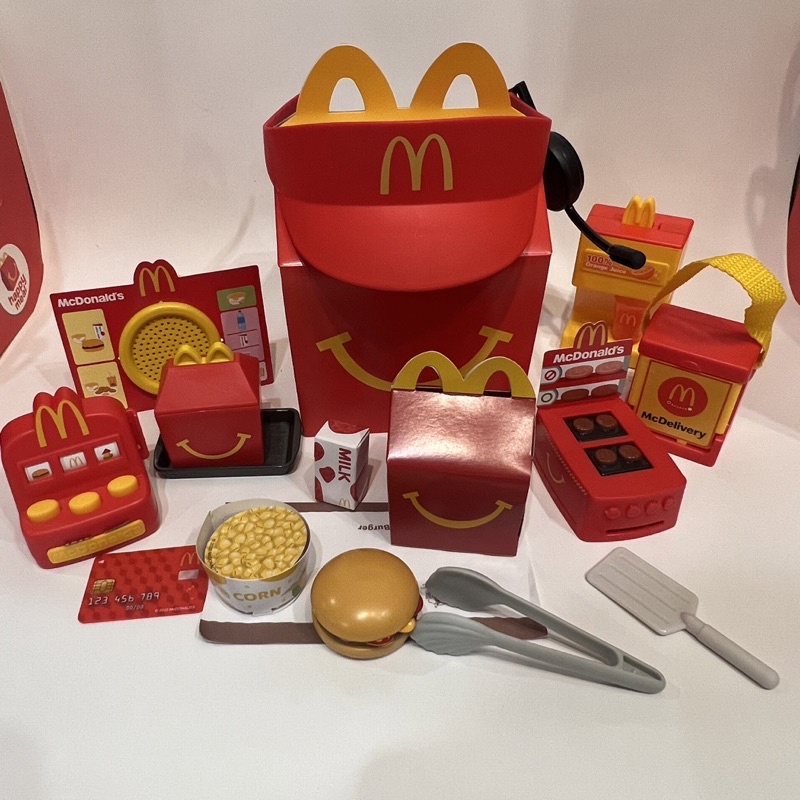 Happy set mcdonalds shop