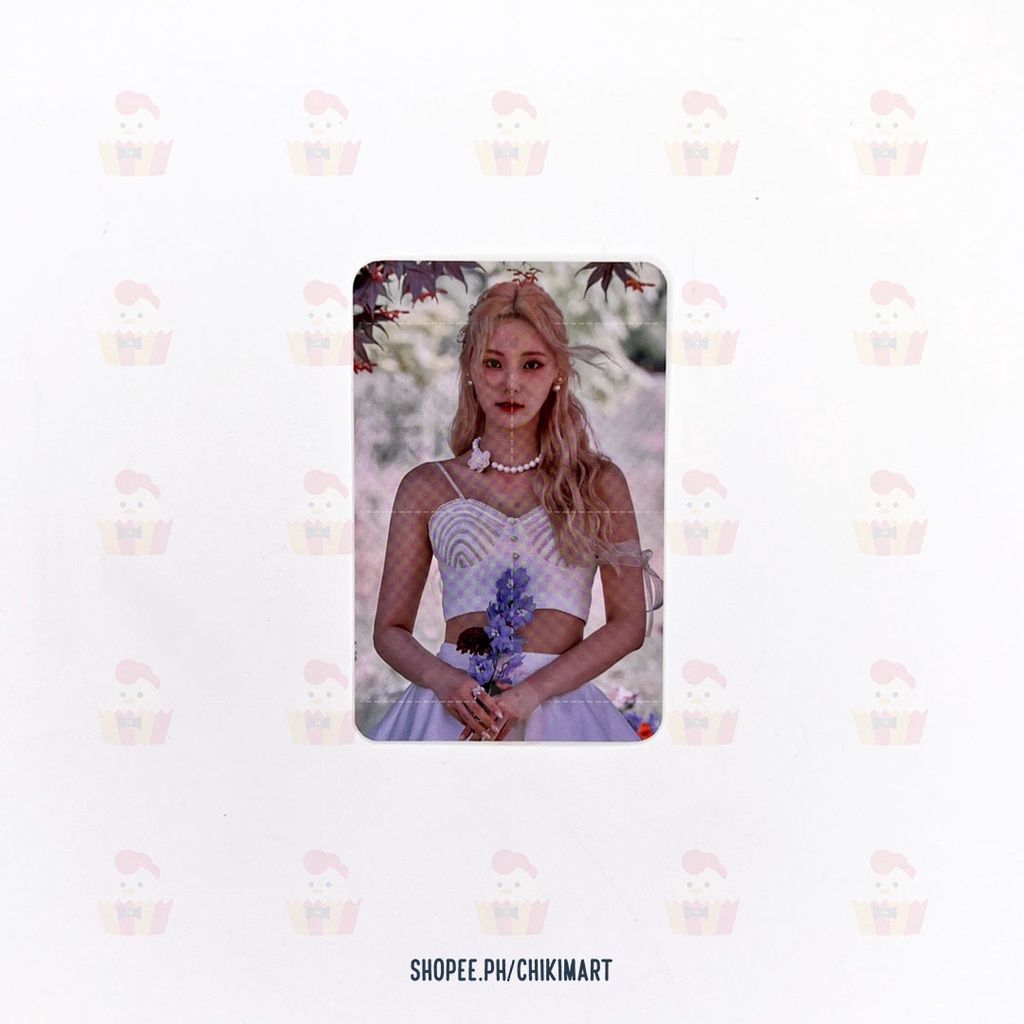 Loona Flip That Official Everline MD Collect Book, Photocard