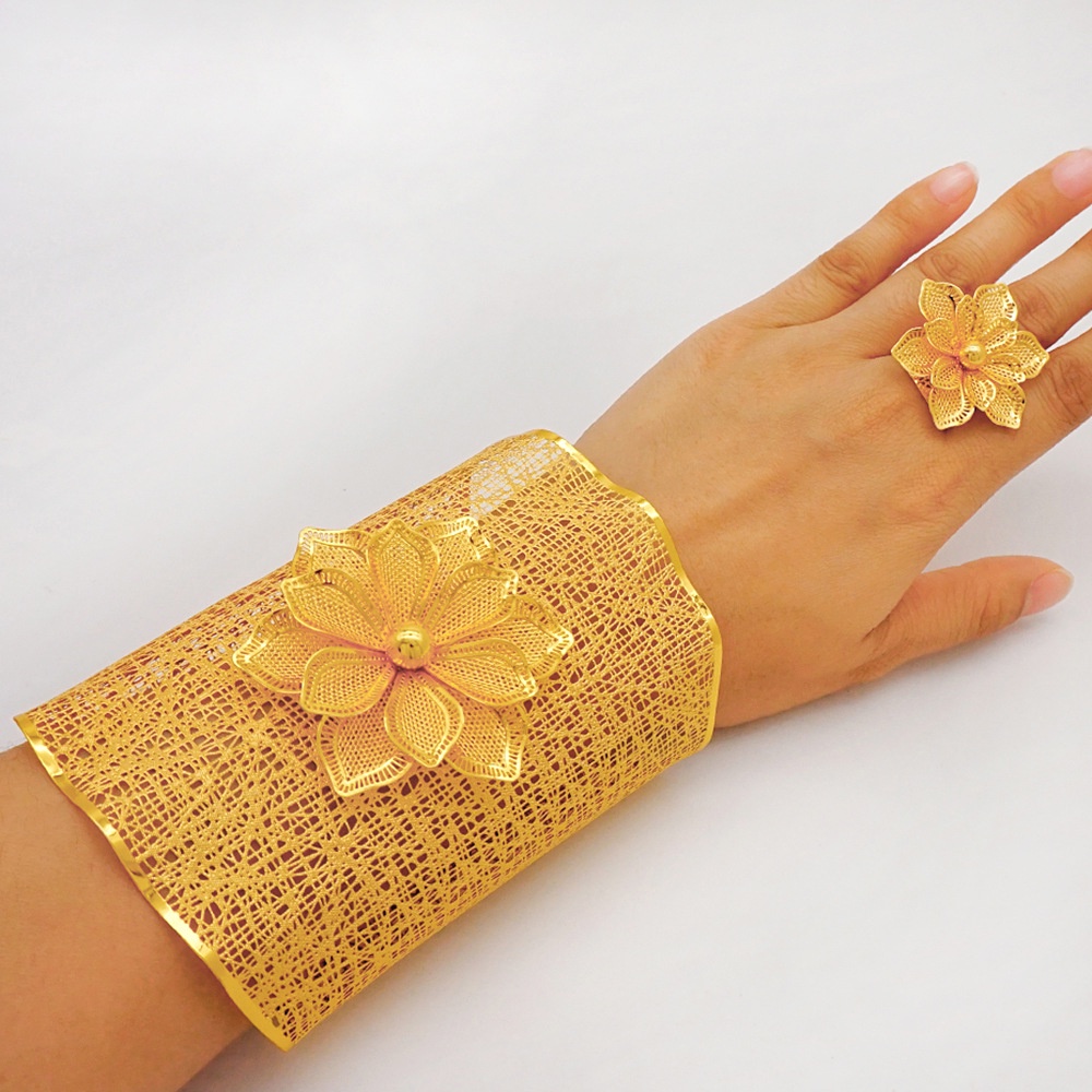 Gold bracelet deals with ring designs