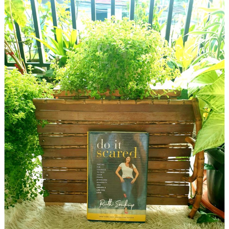 Do it Scared by Ruth Soukup ( self help ) | Shopee Philippines